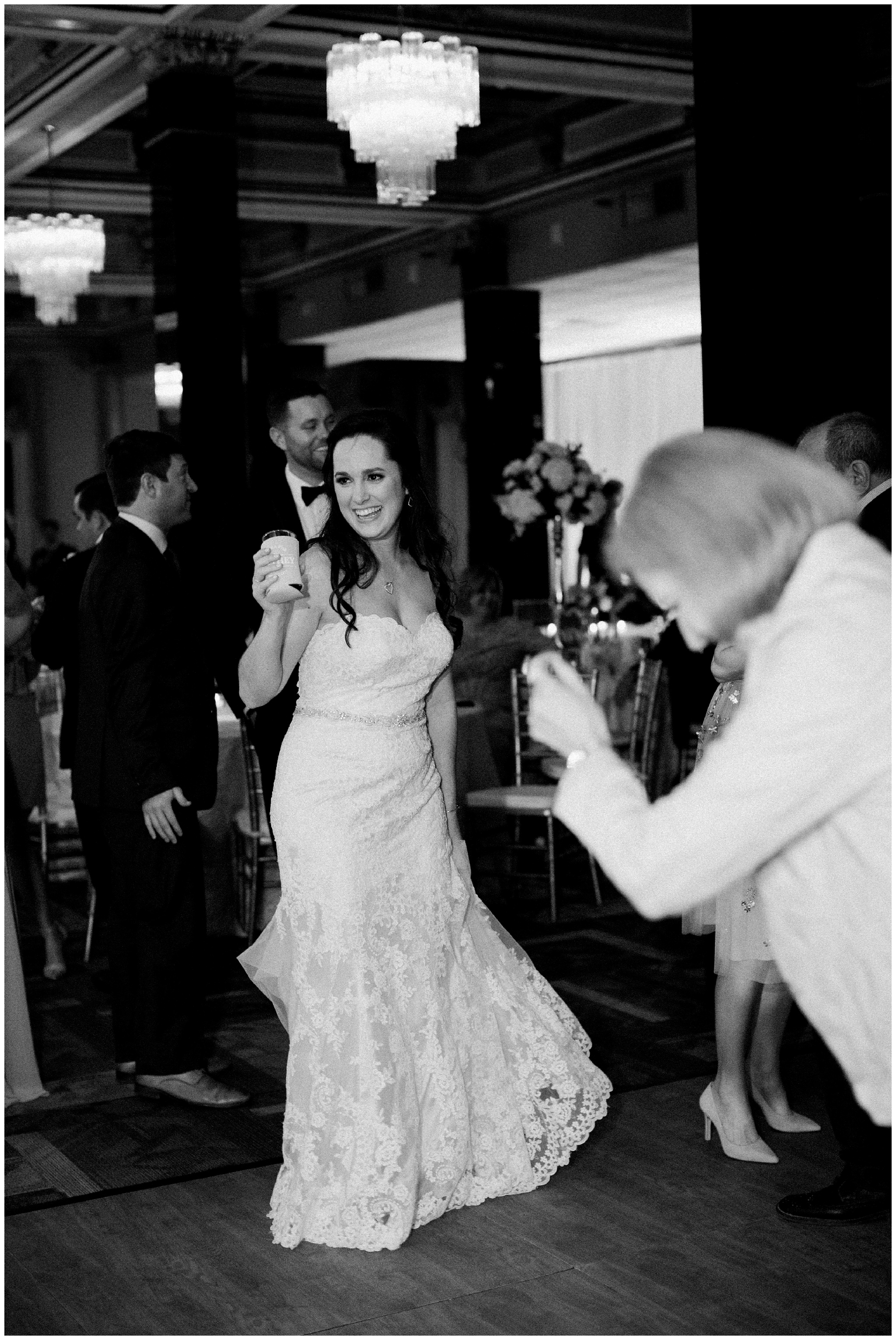 Alexandria-Wedding-Hotel Bentley-Laura-Caraway-Photography-Photographer-Louisiana_0026