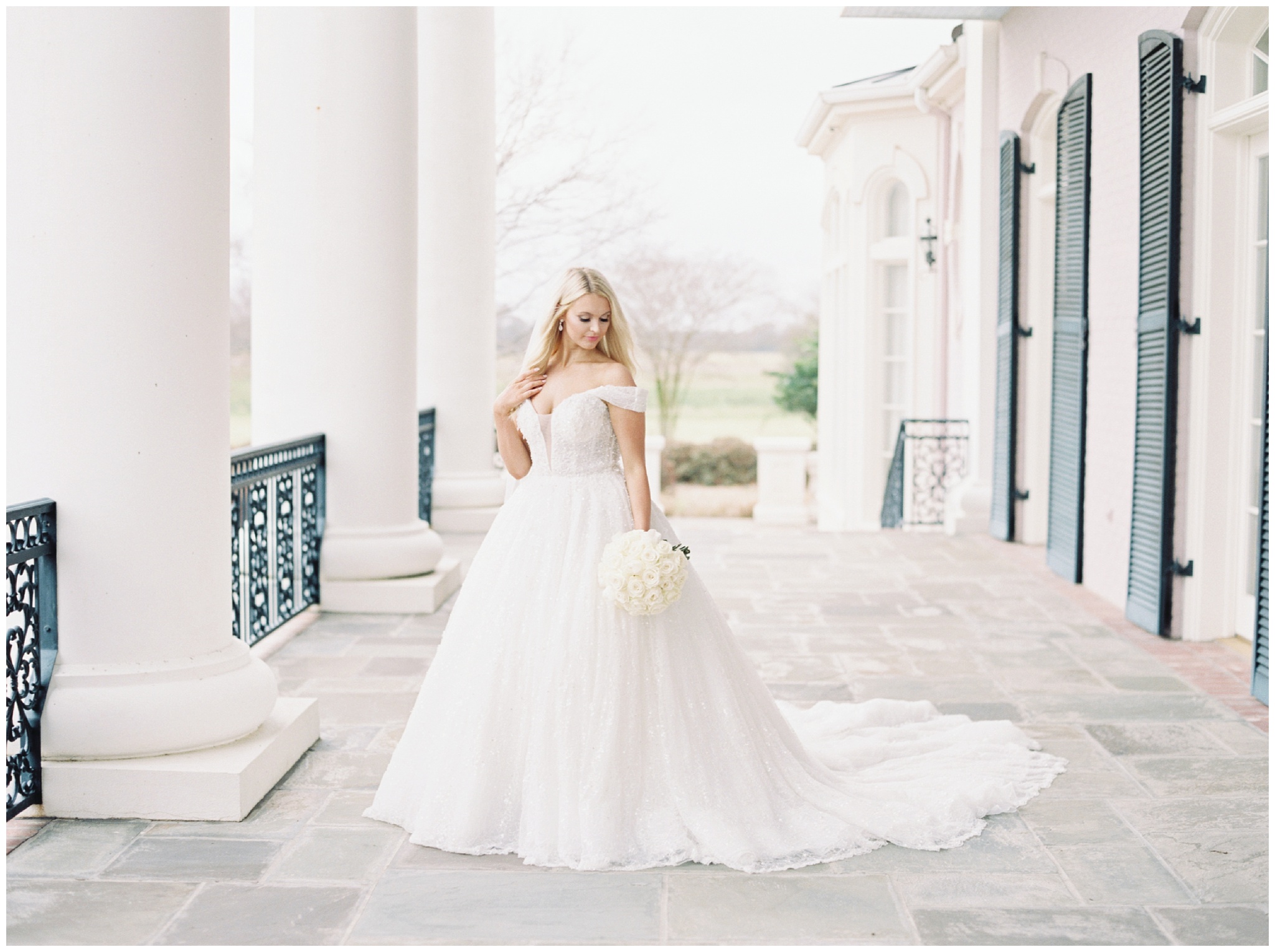 Monroe-Louisiana-Photographer-Bridals-The-Mansion-At-Redhill_0055