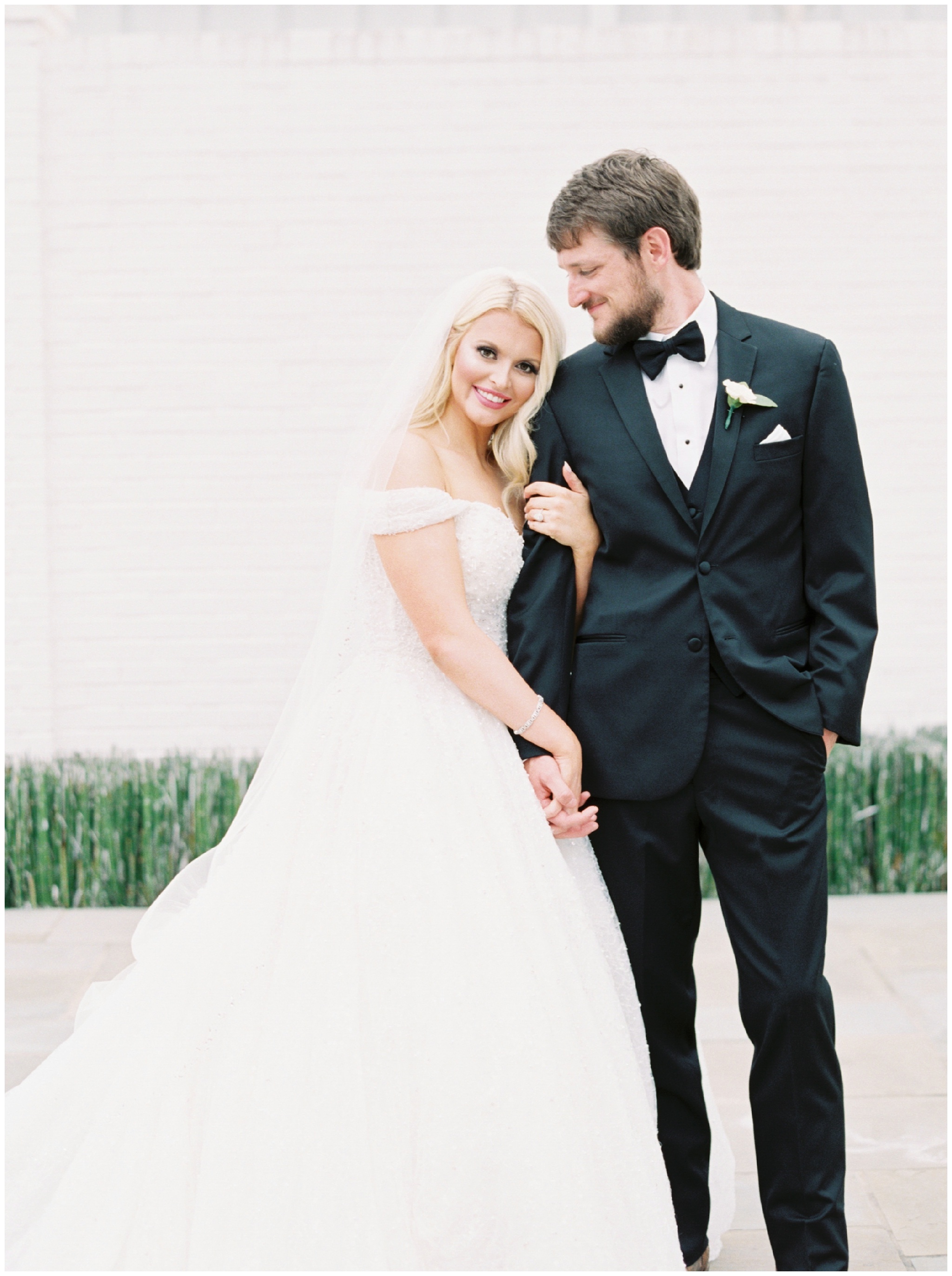 Monroe-Louisiana-Photographer-Bridals-The-Mansion-At-Redhill_0080