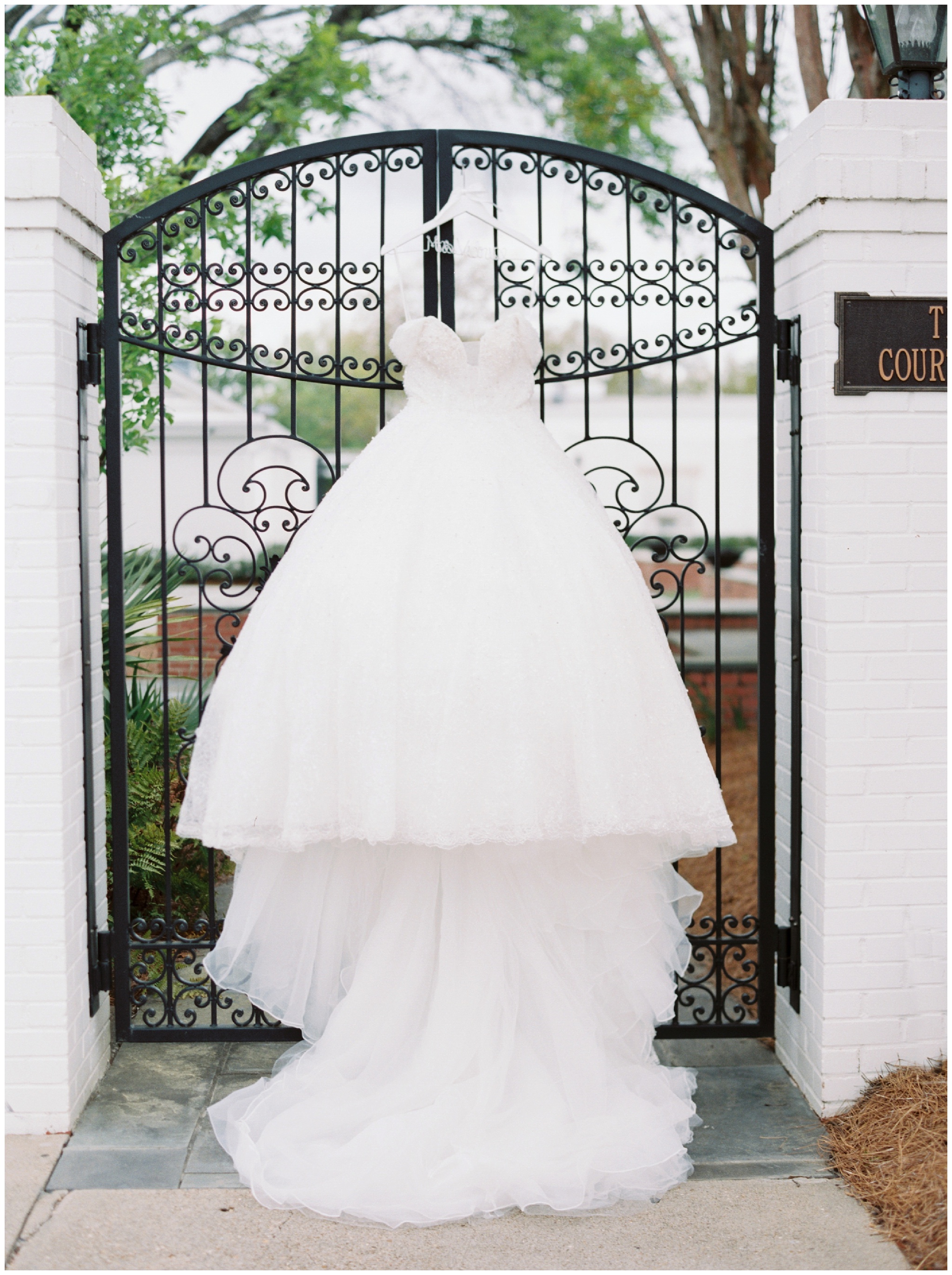 Monroe-Louisiana-Photographer-Bridals-The-Mansion-At-Redhill_0058
